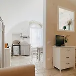 Vecchia *