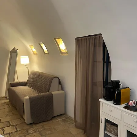 Vecchia Apartment *